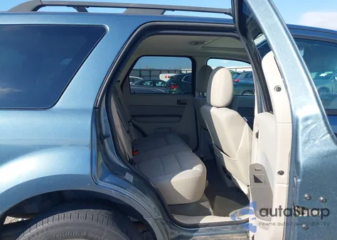 2012 Ford Escape Xlt z USA, uszkodzony, nr VIN 1FMCU0DG6CKA64380